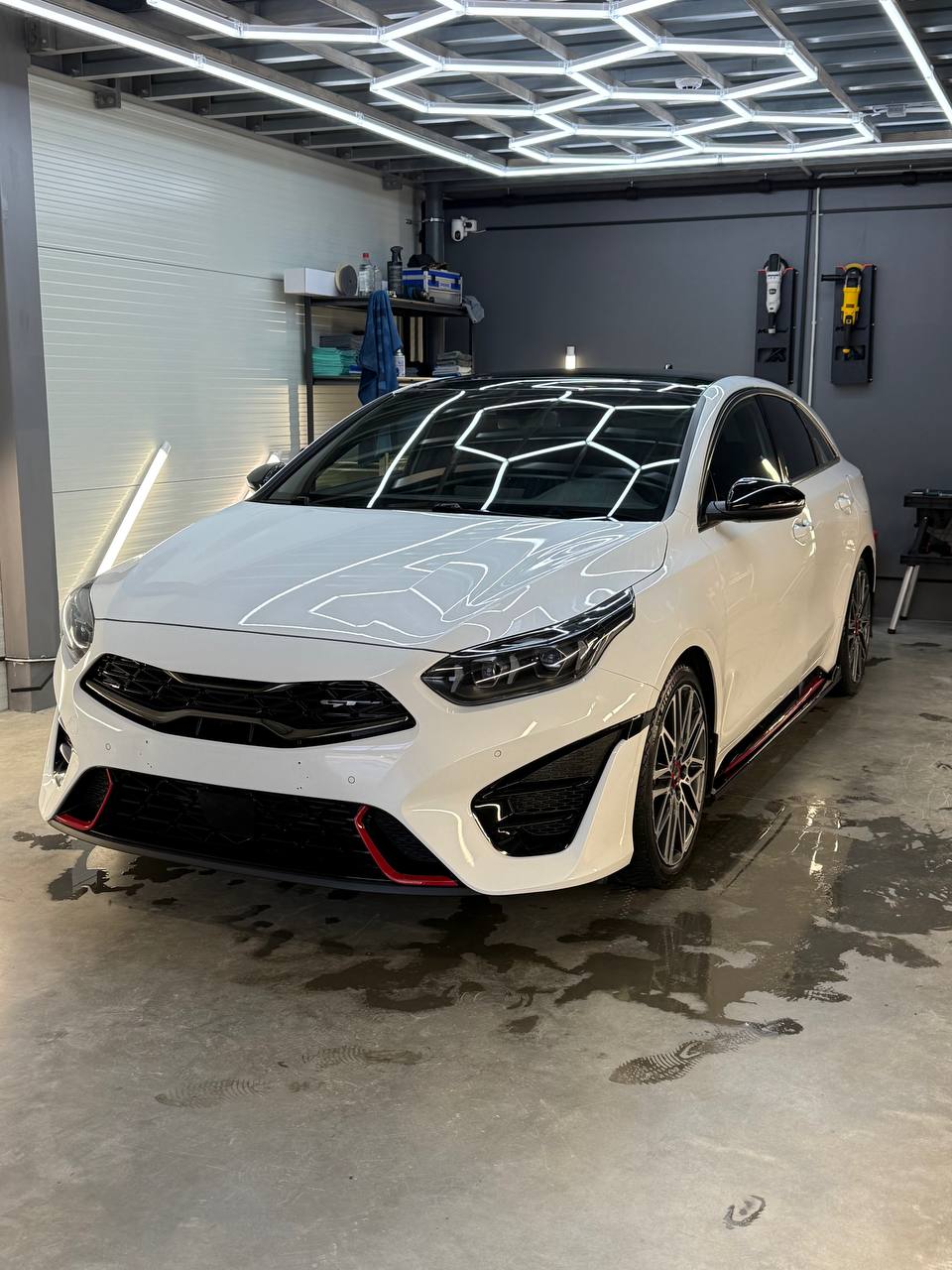Kia Proceed